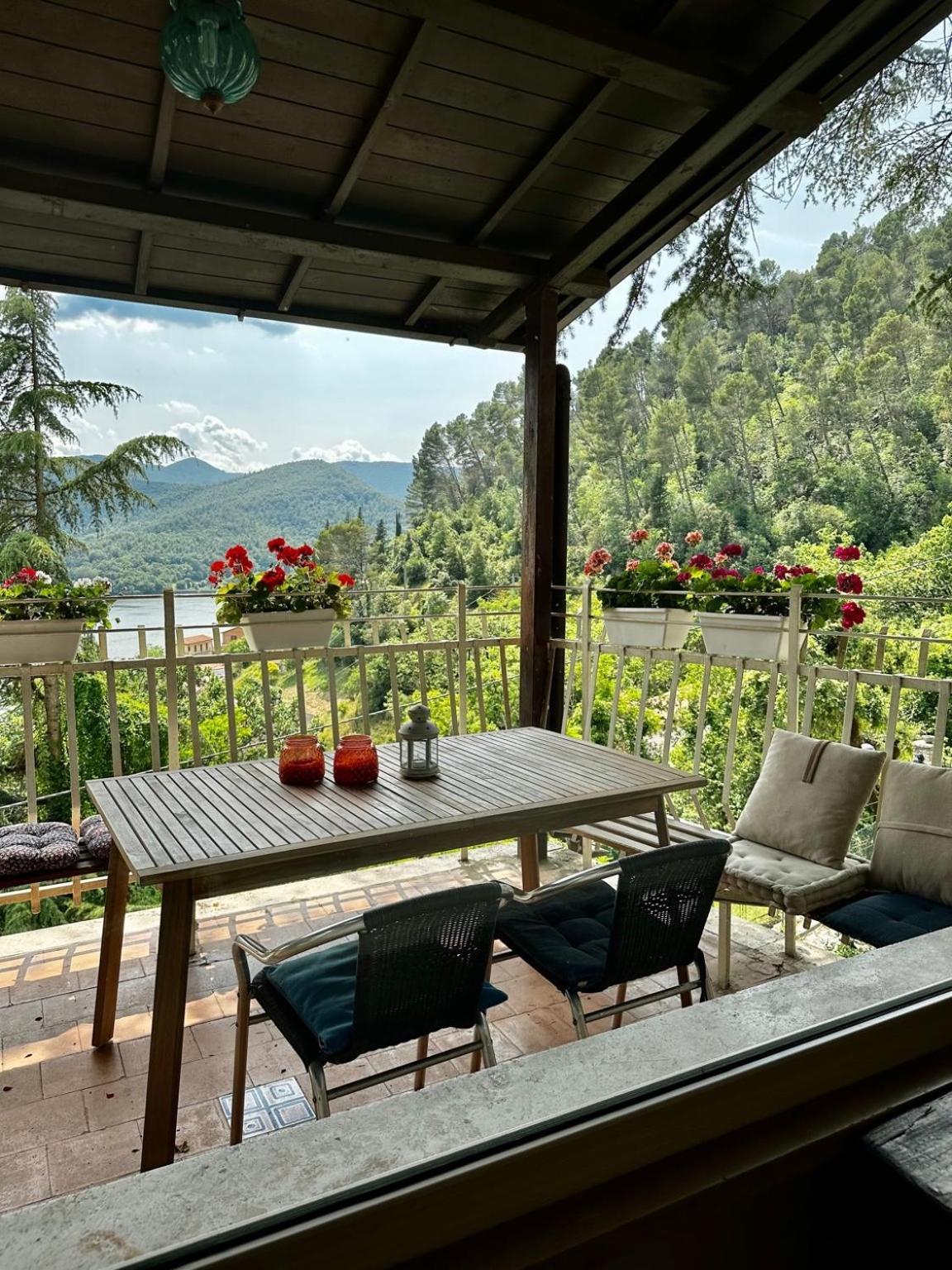 Villa Bianca Piediluco Exteriör bild